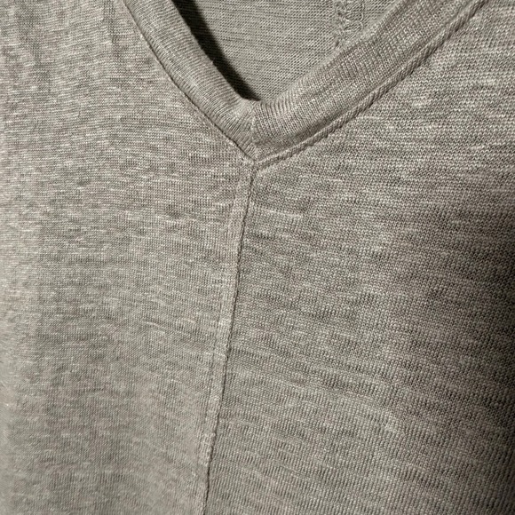 100% Linen Knit V-Neck Tee by Tahari- Plus Size 1X- Sage Green Minimalist Staple - Picture 9 of 12